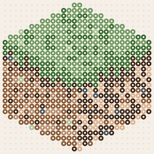Minecraft gräsblock som pärlplatta, grön ovansida och brun jord i tre synliga sidor